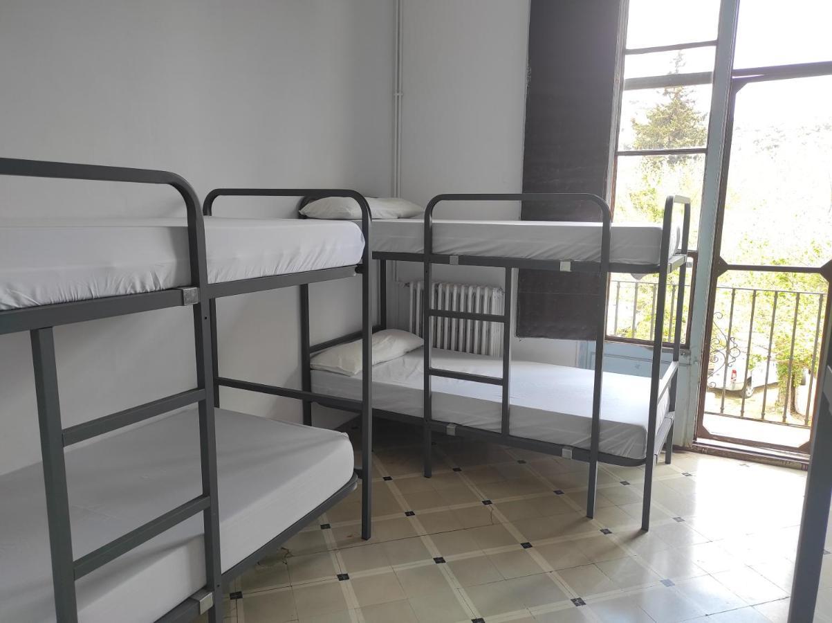 Can Rabassa Hostel Vallromanes Δωμάτιο φωτογραφία